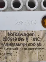 Volkswagen II LT Licznik / Prędkościomierz 2D0919049M
