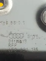 Audi A6 S6 C6 4F Uchwyt / Mocowanie błotnika przedniego 4F0821135