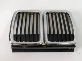 BMW 3 E30 Grille de calandre avant 