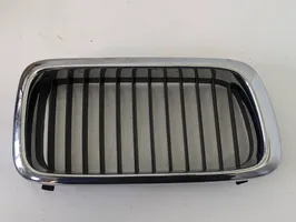 BMW 7 E38 Grille de calandre avant 51138125812