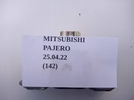 Mitsubishi Pajero Sport II Sensore d’urto/d'impatto apertura airbag 8651A112