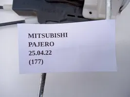 Mitsubishi Pajero Sport II Serrure de porte avant 5715A482