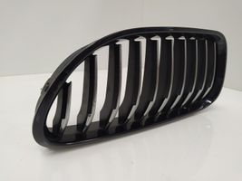 BMW 6 F06 Gran coupe Grille inférieure de pare-chocs avant 51137212849