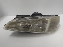 Peugeot 406 Lampa przednia 085501116L