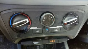 Hyundai i20 (GB IB) Panel klimatyzacji HC01-LCH0570