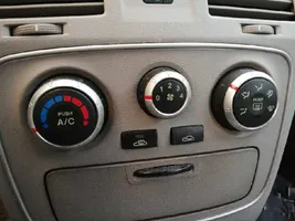Hyundai Sonata Climate control unit 