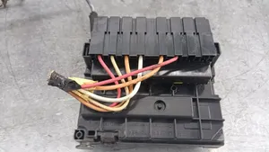 Peugeot 5008 Module de fusibles 96670144980