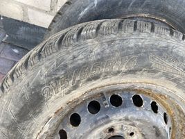 Volkswagen PASSAT B5.5 R16 winter tire 21565R16