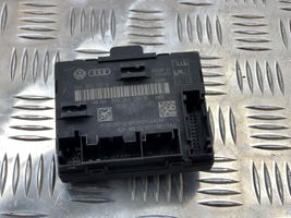 Audi A1 Oven ohjainlaite/moduuli 8X0959792B