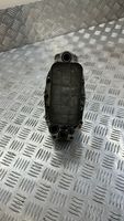 Jaguar XJ X351 Supporto di montaggio del filtro dell’olio 9X2Q6B624BA