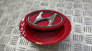 Hyundai i20 (PB PBT) Poignée de coffre hayon arrière 817211J020