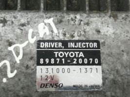 Toyota Corolla E120 E130 Блок управления впрыскивания 8987120070