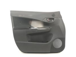 Toyota Verso-S Rivestimento del pannello della portiera anteriore 6762052Z60