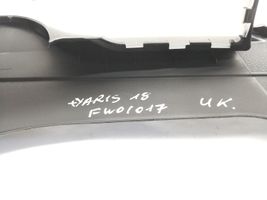 Toyota Yaris Osłona dźwigni hamulca ręcznego 589110D340