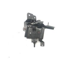 Toyota Yaris Supporto pompa ABS 