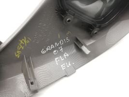 Mitsubishi Grandis Vaihdevivun/vaihtajan verhoilu nahka/nuppi GN22104320