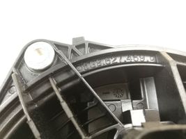 Volkswagen Golf VIII Bouton interrupteur ouverture du coffre 5G9827469D