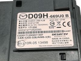 Mazda CX-3 Connettore plug in AUX D09H669U0