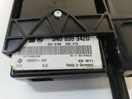 Volkswagen Touran II Câble adaptateur AUX 5N0035342D