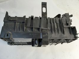 Opel Astra J Support boîte de batterie 13308434