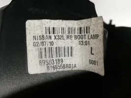 Nissan Qashqai+2 Lampy tylnej klapy bagażnika 89503189