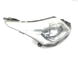 Toyota Avensis T270 Lampa przednia E412676