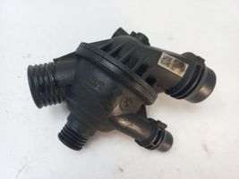 BMW 3 E90 E91 Boîtier de thermostat 7552403