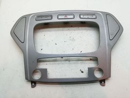 Ford Mondeo MK IV Rivestimento del vano portaoggetti del cruscotto 7S7118522