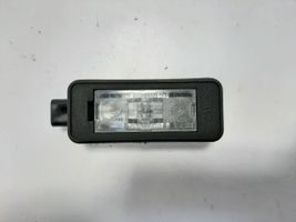 Citroen C4 Cactus Lampa oświetlenia tylnej tablicy rejestracyjnej 9682403680