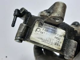 Opel Zafira C Vacuum pump 55581351