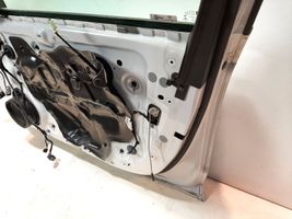 Opel Insignia B Drzwi przednie 013486347