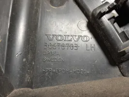 Volvo XC70 Mocowanie narożnika zderzaka tylnego 30678703
