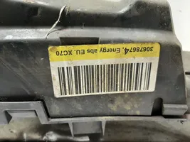 Volvo XC70 Poprzeczka zderzaka przedniego 30678674