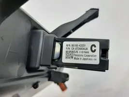 Toyota RAV 4 (XA50) Câble adaptateur AUX 5881342040