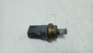 Audi A8 S8 D3 4E Sonde de température de liquide de refroidissement 06A919501