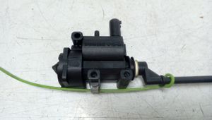 BMW X5 E70 Serratura del tappo del serbatoio del carburante 6985882