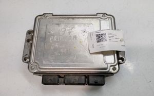 Nissan Primera Calculateur moteur ECU 0281011645