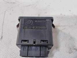 BMW Z3 E36 Bouton commande réglage hauteur de phares 61318363640