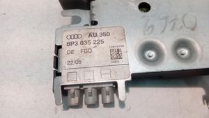 Audi A3 S3 8P Pystyantennivahvistin 8P3035225