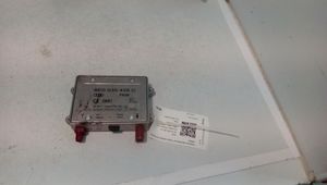 Audi A3 S3 8P Amplificateur d'antenne 8E0035456C