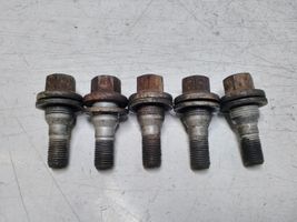 Opel Astra J Nuts/bolts 