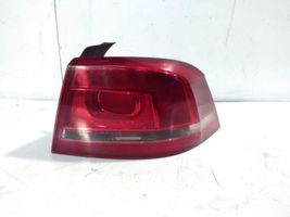 Volkswagen PASSAT B7 Lampa tylna 3AE945096