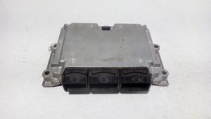 Citroen C5 Calculateur moteur ECU 9637137380