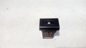 Renault Koleos I Central locking switch button 06016