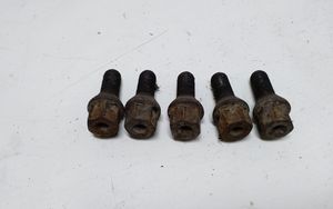 Opel Astra H Nuts/bolts 
