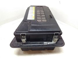 Volkswagen Touareg I Support boîte de batterie 7L0864643B