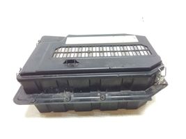 Volkswagen Touareg I Support boîte de batterie 7L0864643B