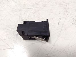 Volkswagen Tiguan Câble adaptateur AUX 5M0035724