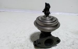 Audi A4 S4 B5 8D Soupape vanne EGR 028131501E