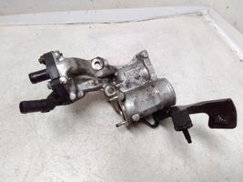 Nissan Note (E11) Autres pièces compartiment moteur 352301